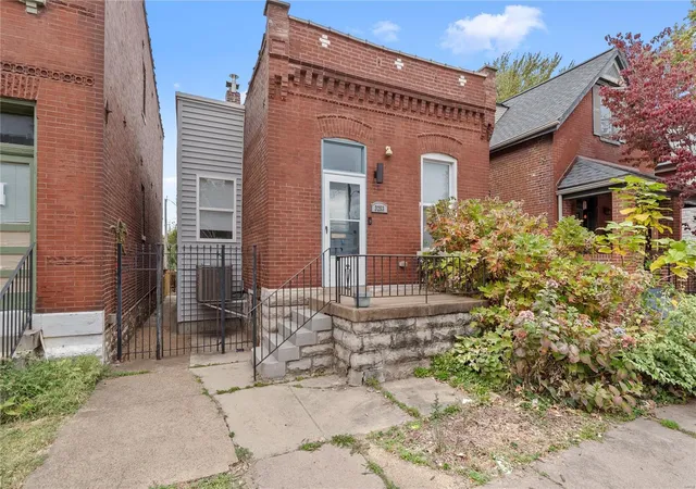 Photo 1 of Sale Pending at 3253 Minnesota Ave, Saint Louis, MO 63118 | MLS# 24046996 | Listing updated on 2024-11-05