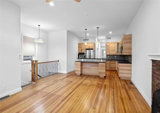 Photo 3 of Sale Pending at 3253 Minnesota Ave, Saint Louis, MO 63118 | MLS# 24046996 | Listing updated on 2024-11-05