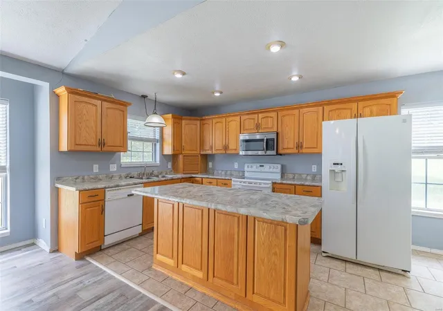 Photo 3 of Single family home for sale at 5711 Cedar Valley, Poplar Bluff, MO 63901 | MLS# 24047457 | Listing updated on 2024-09-16