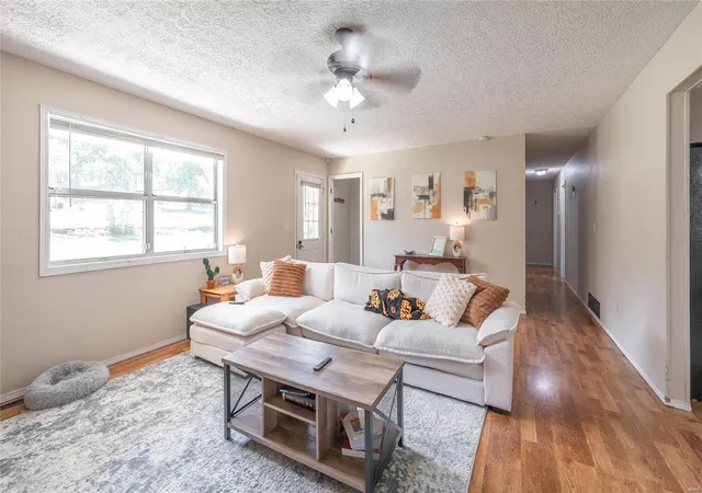 Photo 3 of Single family home for sale at 15168 Transit Rd, Saint Robert, MO 65584 | MLS# 24047474 | Listing updated on 2024-09-22
