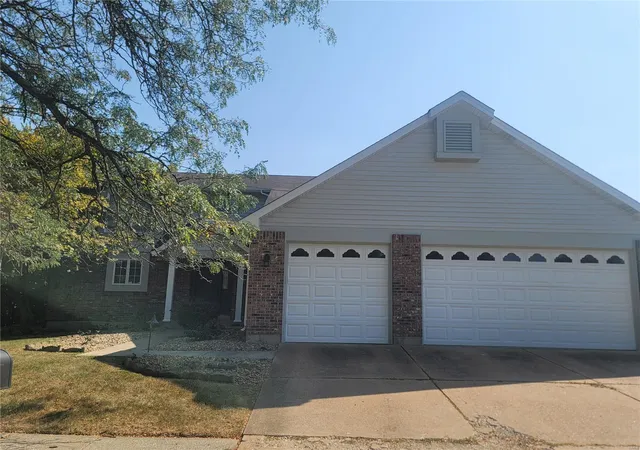 3rd image of 3814 Melstone Ct, Florissant, MO 63034 | MLS# 24047487