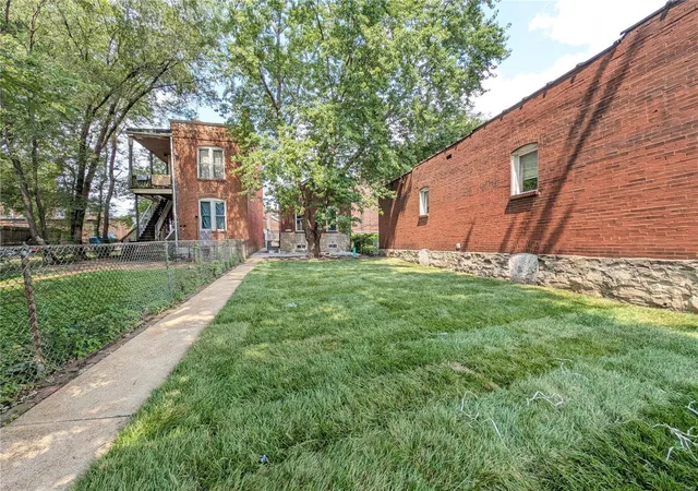 Photo 2 of Sale Pending at 3009 California Ave, Saint Louis, MO 63118 | MLS# 24047646 | Listing updated on 2024-07-31