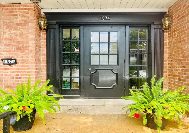 Photo 1 of Condo for sale at 1674 Blue Ridge Dr #C, Saint Louis, MO 63125 | MLS# 24047711 | Listing updated on 2024-12-09
