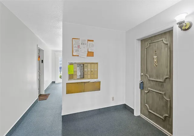 Photo 3 of Condo for sale at 1674 Blue Ridge Dr #C, Saint Louis, MO 63125 | MLS# 24047711 | Listing updated on 2024-12-09
