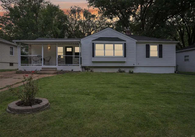 Photo 1 of Sale Pending at 9319 Evandale Dr, Saint Louis, MO 63123 | MLS# 24048185 | Listing updated on 2024-08-11