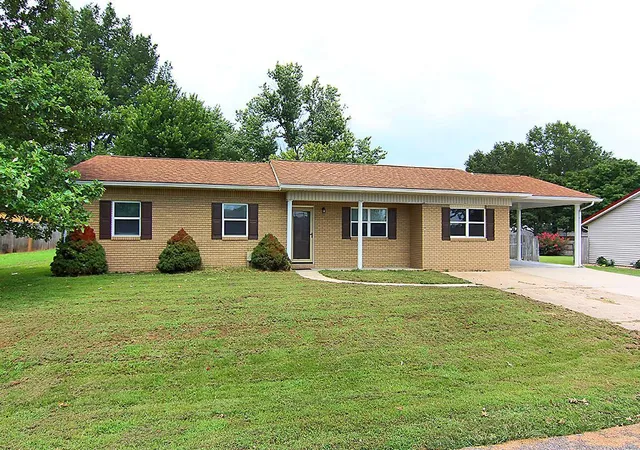 Photo 1 of Sale Pending at 817 W Tropf St, Advance, MO 63730 | MLS# 24048350 | Listing updated on 2024-09-18
