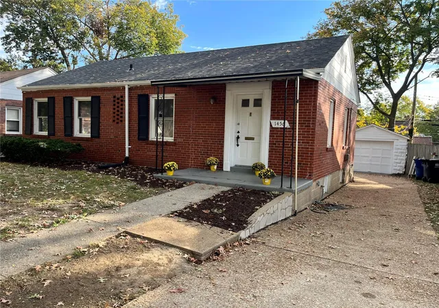 Photo 1 of Single family home for sale at 1456 Lyndale Ave, Saint Louis, MO 63130 | MLS# 24048507 | Listing updated on 2024-12-09