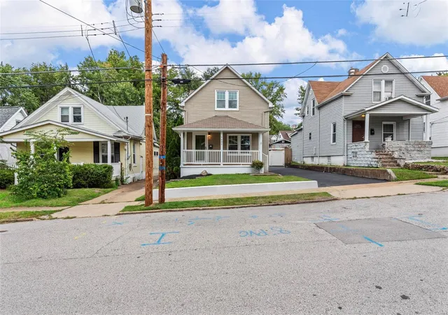 Photo 2 of Sale Pending at 7431 Lohmeyer Ave, Saint Louis, MO 63143 | MLS# 24048873 | Listing updated on 2024-08-25