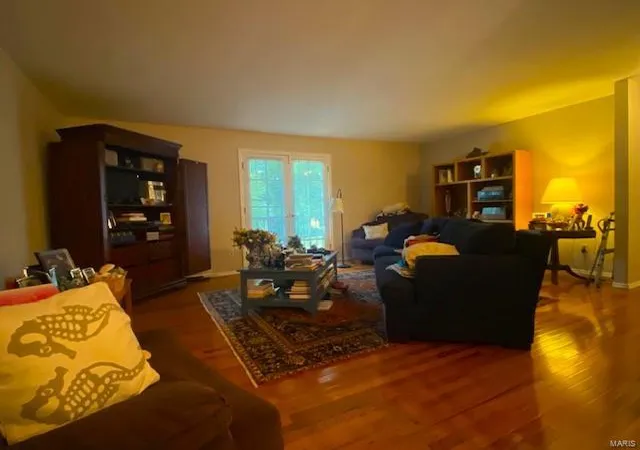 Photo 3 of Single family home for sale at 1407 Summerhaven Dr, Saint Louis, MO 63146 | MLS# 24048885 | Listing updated on 2024-11-12