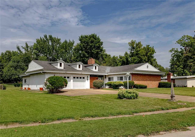 Photo 2 of Sale Pending at 8287 Cadillac Ln, Saint Louis, MO 63134 | MLS# 24048988 | Listing updated on 2024-09-12