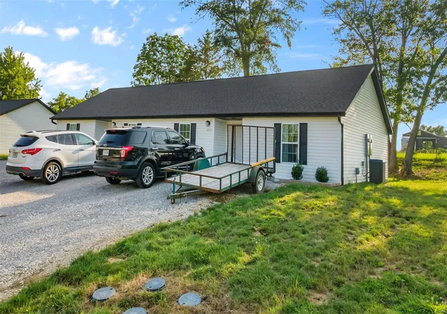 3rd image of 205 County Road 545 Road, Jackson, MO 63755 | MLS# 24049017