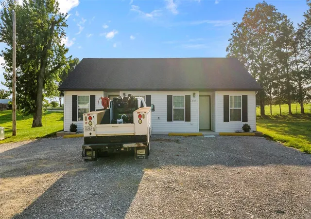 5th image of 205 County Road 545 Road, Jackson, MO 63755 | MLS# 24049017