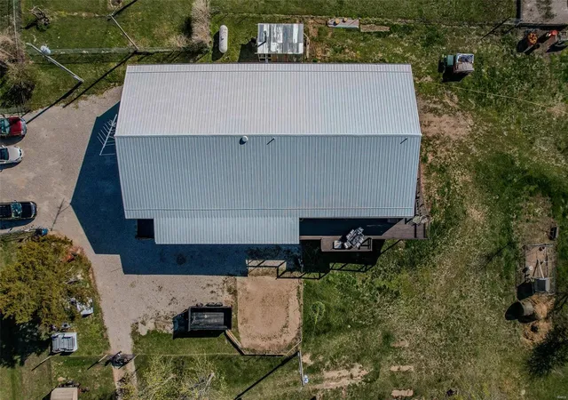 Photo 4 of Single family home for sale at 30445 Orchard Dr, Lebanon, MO 65536 | MLS# 24049039 | Listing updated on 2024-09-03