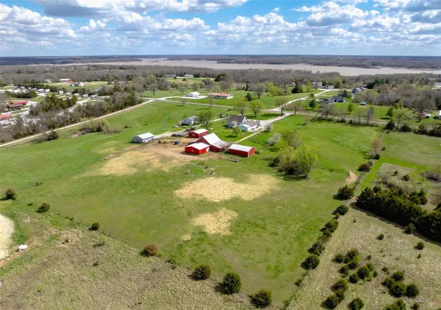 Photo 40 of Single family home for sale at 33386 Route U, Stoutsville, MO 65283 | MLS# 24049133 | Listing updated on 2024-08-19