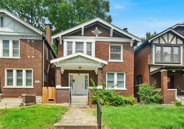Photo 1 of Single family home for sale at 5839 Pershing Ave, Saint Louis, MO 63112 | MLS# 24049166 | Listing updated on 2024-11-02
