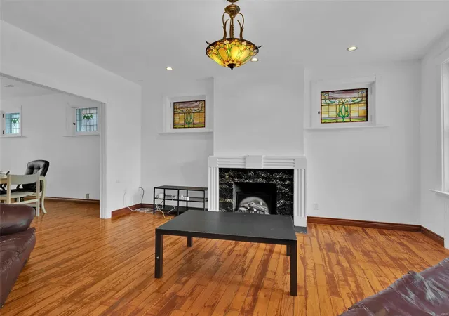 Photo 3 of Single family home for sale at 5839 Pershing Ave, Saint Louis, MO 63112 | MLS# 24049166 | Listing updated on 2024-11-02