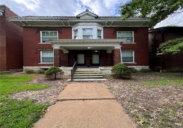 Photo 1 of Multi family home for sale at 6044 Kingsbury Ave, Saint Louis, MO 63112 | MLS# 24049173 | Listing updated on 2024-11-01