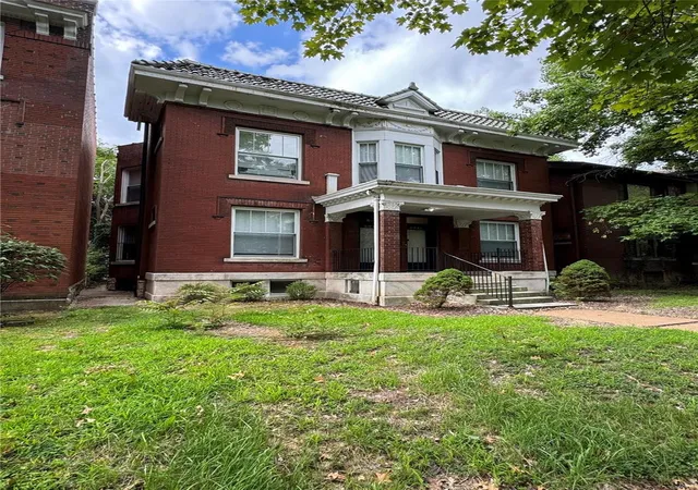 Photo 3 of Multi family home for sale at 6044 Kingsbury Ave, Saint Louis, MO 63112 | MLS# 24049173 | Listing updated on 2024-11-01
