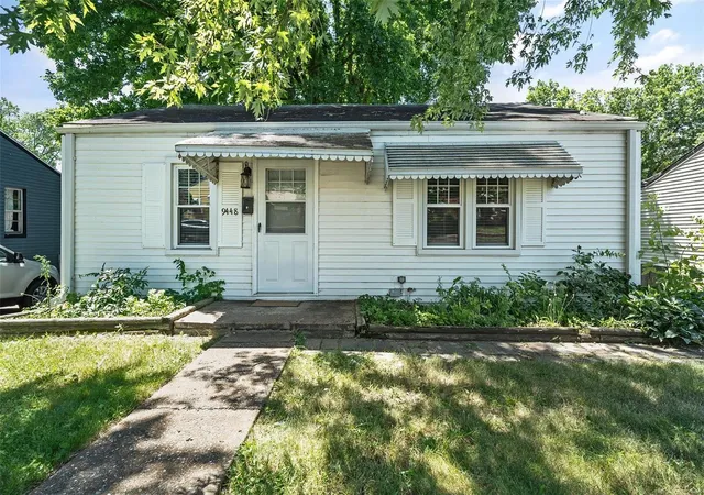 Photo 1 of Sale Pending at 9448 Ridge Ave, Saint Louis, MO 63114 | MLS# 24049398 | Listing updated on 2024-11-22