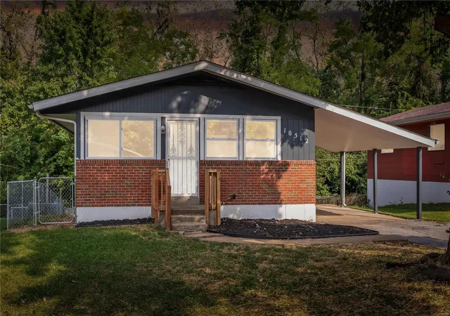 Photo 1 of Sale Pending at 10512 Lilac Ave, Saint Louis, MO 63137 | MLS# 24049719 | Listing updated on 2024-10-27