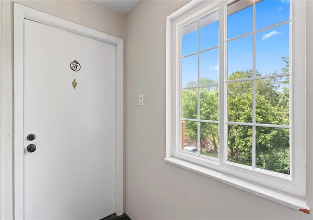 Photo 3 of Condo for sale at 2745 Westphalia Ct #F, Saint Louis, MO 63129 | MLS# 24049721 | Listing updated on 2024-09-17
