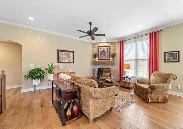 Photo 2 of Sale Pending at 4710 Emeribrook Ct, Columbia, MO 65203 | MLS# 24050091 | Listing updated on 2024-12-05