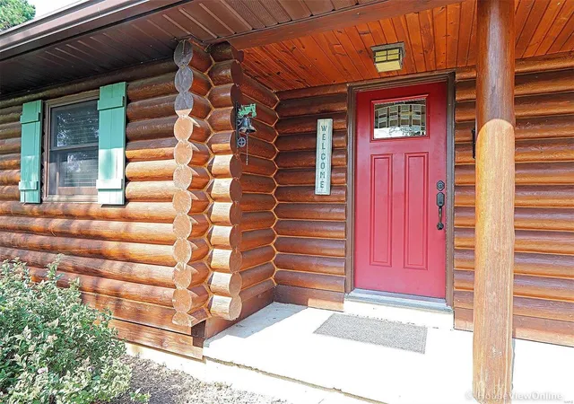 Photo 2 of Single family home for sale at 14975 Oak Den Ln, Sainte Genevieve, MO 63670 | MLS# 24050102 | Listing updated on 2025-03-05