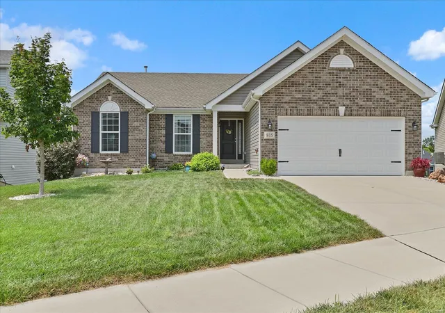 Photo 1 of Single family home for sale at 815 Hazy Hills Dr, Lake Saint Louis, MO 63367 | MLS# 24050157 | Listing updated on 2024-09-22