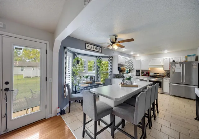 Photo 3 of Single family home for sale at 1025 Patience Dr, Florissant, MO 63034 | MLS# 24050584 | Listing updated on 2024-11-07
