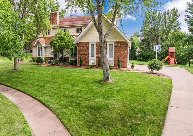 Photo 1 of Single family home for sale at 14644 Ml Spring Ct, Chesterfield, MO 63017 | MLS# 24050985 | Listing updated on 2024-12-10