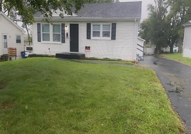Photo 1 of Sale Pending at 6817 Larry Ln, Saint Louis, MO 63134 | MLS# 24051158 | Listing updated on 2024-12-14