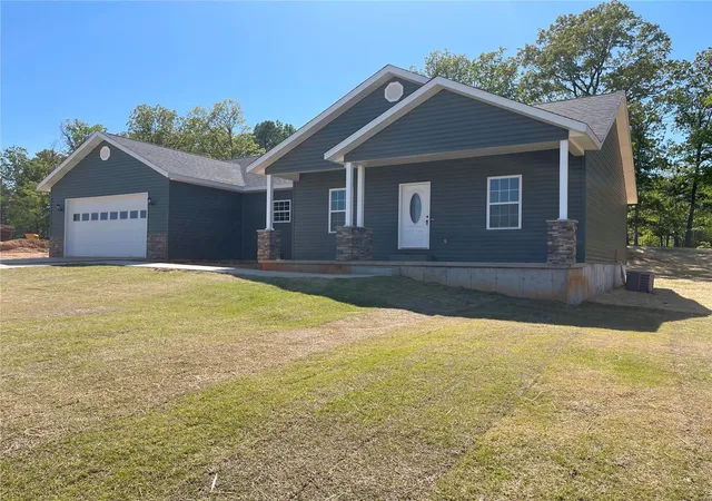 1st image of 309 Kearbey Dr, Poplar Bluff, MO 63901 | MLS# 24051438