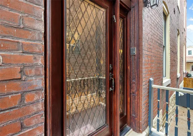 Photo 3 of Single family home for sale at 2710 S 13th Street, Saint Louis, MO 63118 | MLS# 24051547 | Listing updated on 2024-09-30
