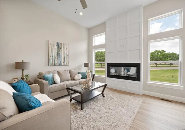 Photo 1 of Single family home for sale at 4947 Butler Hl Rd, Saint Louis, MO 63128 | MLS# 24051643 | Listing updated on 2025-03-19