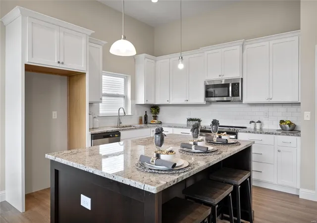 Photo 3 of Single family home for sale at 4947 Butler Hl Rd, Saint Louis, MO 63128 | MLS# 24051643 | Listing updated on 2025-03-19