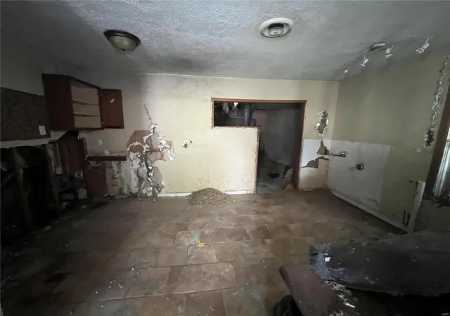 Photo 3 of Single family home for sale at 13 Marilyn Ln, East Saint Louis, IL 62206 | MLS# 24051726 | Listing updated on 2024-11-01