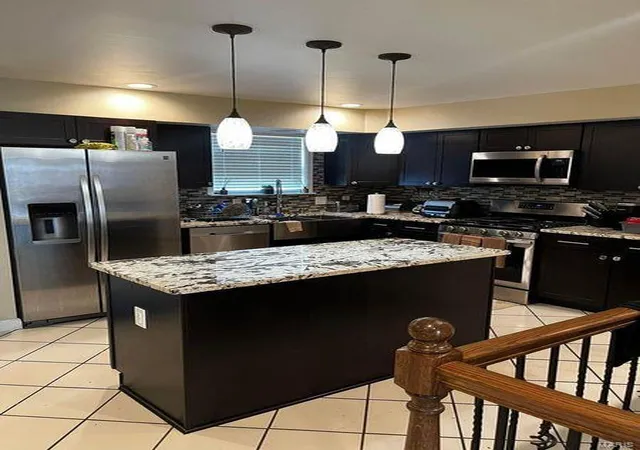 4th image of 2755 Robert Dr, Florissant, MO 63031 | MLS# 24051909