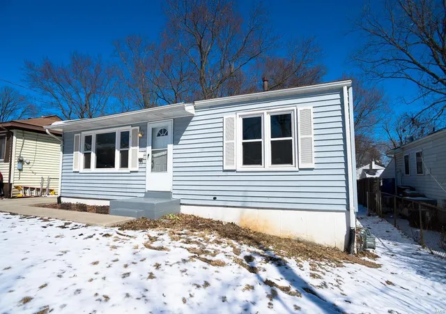 Photo 2 of Single family home for sale at 11005 Florence Ave, Saint Ann, MO 63074 | MLS# 24052377 | Listing updated on 2025-02-27