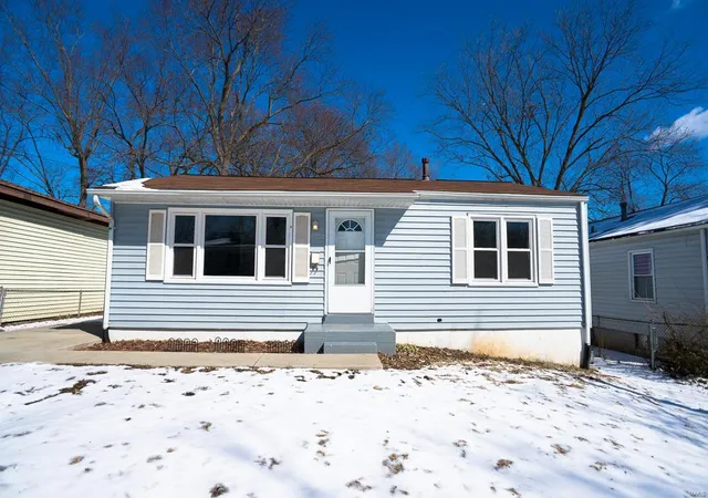 Photo 1 of Single family home for sale at 11005 Florence Ave, Saint Ann, MO 63074 | MLS# 24052377 | Listing updated on 2025-02-27