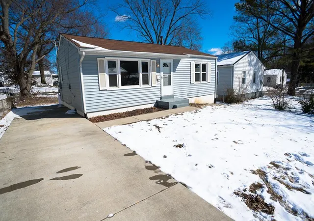 Photo 3 of Single family home for sale at 11005 Florence Ave, Saint Ann, MO 63074 | MLS# 24052377 | Listing updated on 2025-02-27
