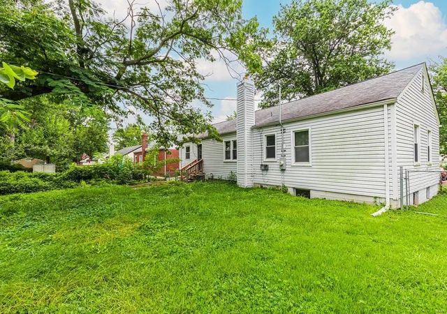 Photo 30 of Sale Pending at 10339 Saint Henry Ln, Saint Ann, MO 63074 | MLS# 24052663 | Listing updated on 2024-11-13