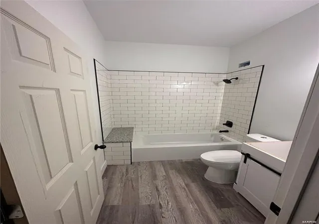 Photo 3 of Single family home for sale at 5072 Cates Ave, Saint Louis, MO 63108 | MLS# 24052737 | Listing updated on 2024-11-21