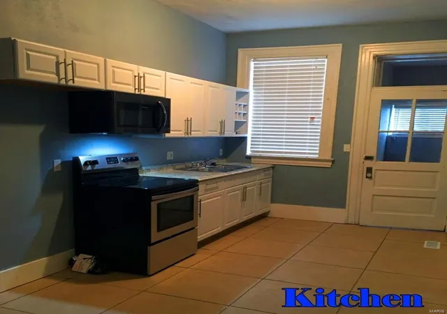 Photo 1 of Single family home for sale at 3828 S Compton Ave, Saint Louis, MO 63118 | MLS# 24052850 | Listing updated on 2024-09-11