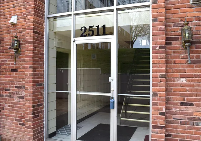 Photo 1 of Condo for sale at 2511 Senator Ct #B, Saint Louis, MO 63125 | MLS# 24053276 | Listing updated on 2024-10-21
