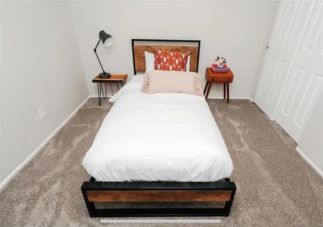 Listing Photo 5 - Condo for sale in building located at 2511 Senator Ct, St. Louis, MO 63125 - Unit #B