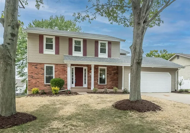 Photo 1 of Sale Pending at 1371 Brandywine Ln, Saint Peters, MO 63376 | MLS# 24053626 | Listing updated on 2024-09-13