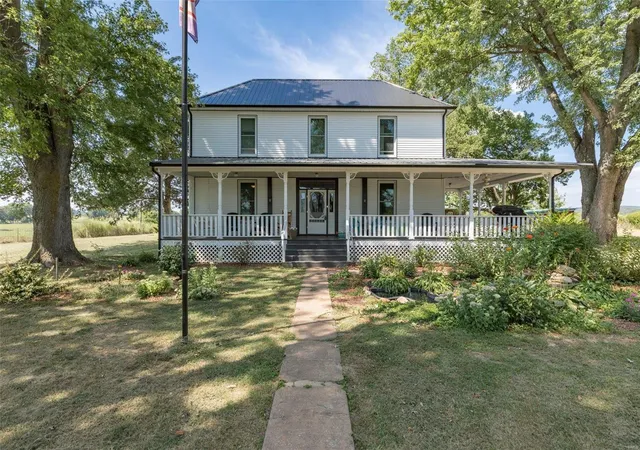 Photo 1 of Single family home for sale at 771 Lake Avalon Rd, Bismarck, MO 63624 | MLS# 24053653 | Listing updated on 2025-02-27