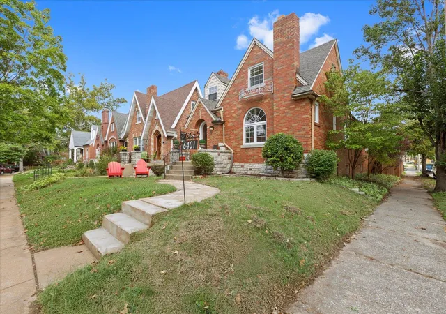 Photo 2 of Single family home for sale at 6401 Winona Ave, Saint Louis, MO 63109 | MLS# 24053663 | Listing updated on 2024-11-19