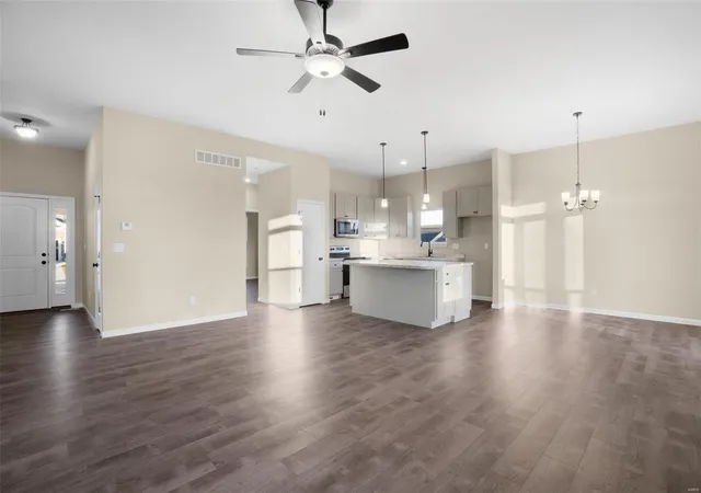 Photo 4 of Single family home for sale at 21 Matthias #21 STB, Washington, MO 63090 | MLS# 24053735 | Listing updated on 2024-09-11