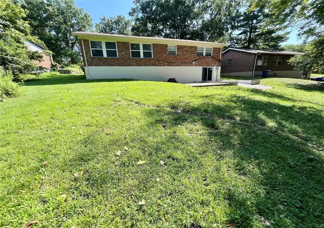 26th image of 11433 Tobaggon Trl, Florissant, MO 63033 | MLS# 24053780